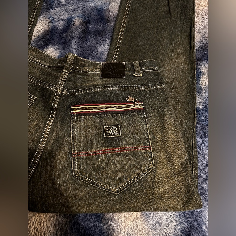 Baggy vintage grunge y2k Enyce denim great details south pole style and look